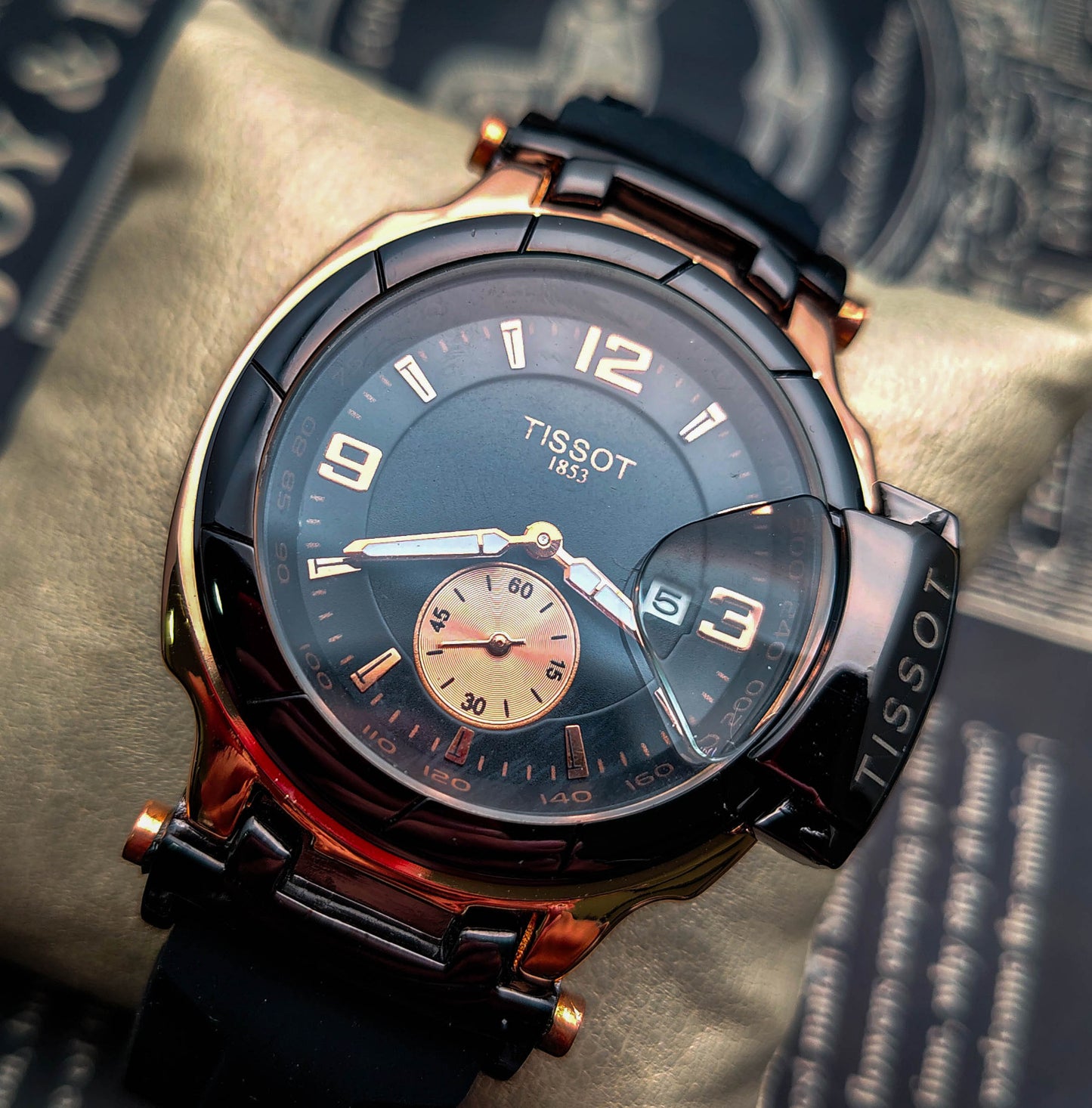 RELOJ TISSOT T-RACE CHRONO - EDICION RACING PREMIUM