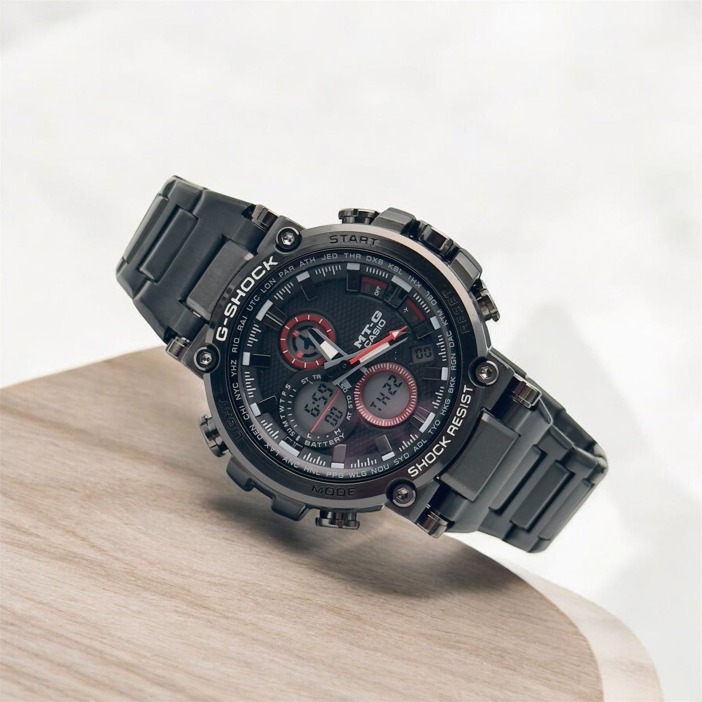 RELOJ CASIO MTG TITAN FORCE NEGRO/ROJO - FUERZA Y PRESTIGIO