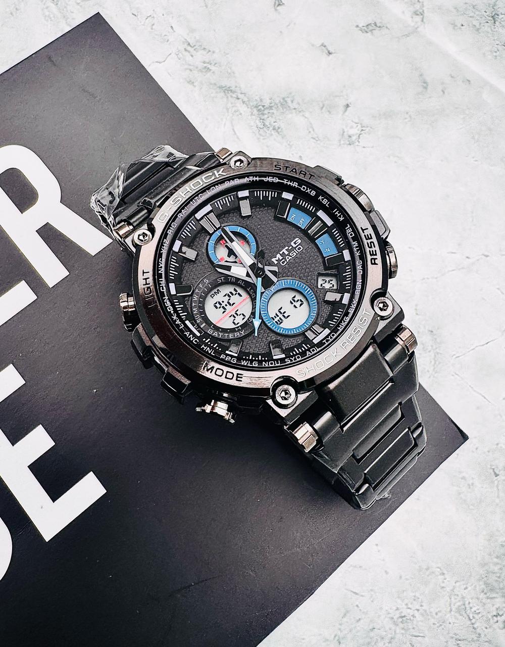 RELOJ CASIO MTG TITAN FORCE NEGRO/AZUL - FUERZA Y PRESTIGIO