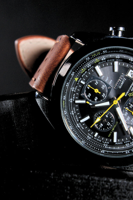 RELOJ CITIZEN IMPERIAL CORREA DE CUERO - ELEGANCIA QUE IMPONE PRESENCIA