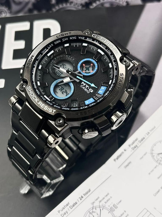 RELOJ CASIO MTG TITAN FORCE NEGRO/AZUL - FUERZA Y PRESTIGIO