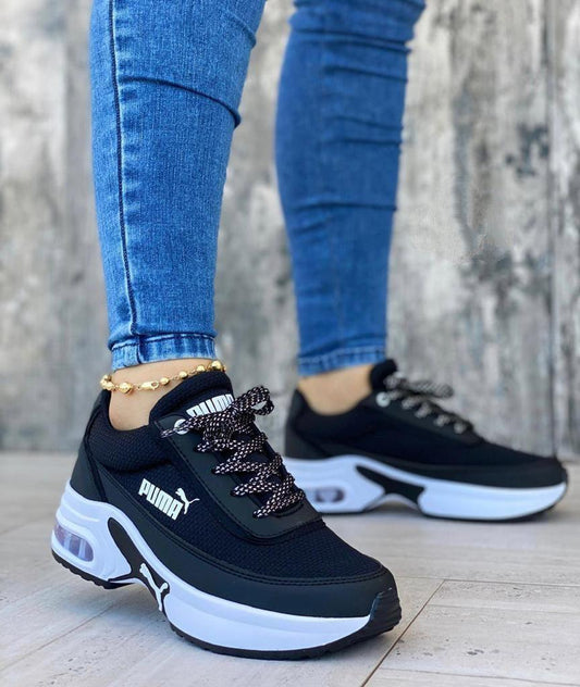 Tenis Puma Negro Plataforma - Uno Mundo de Opciones