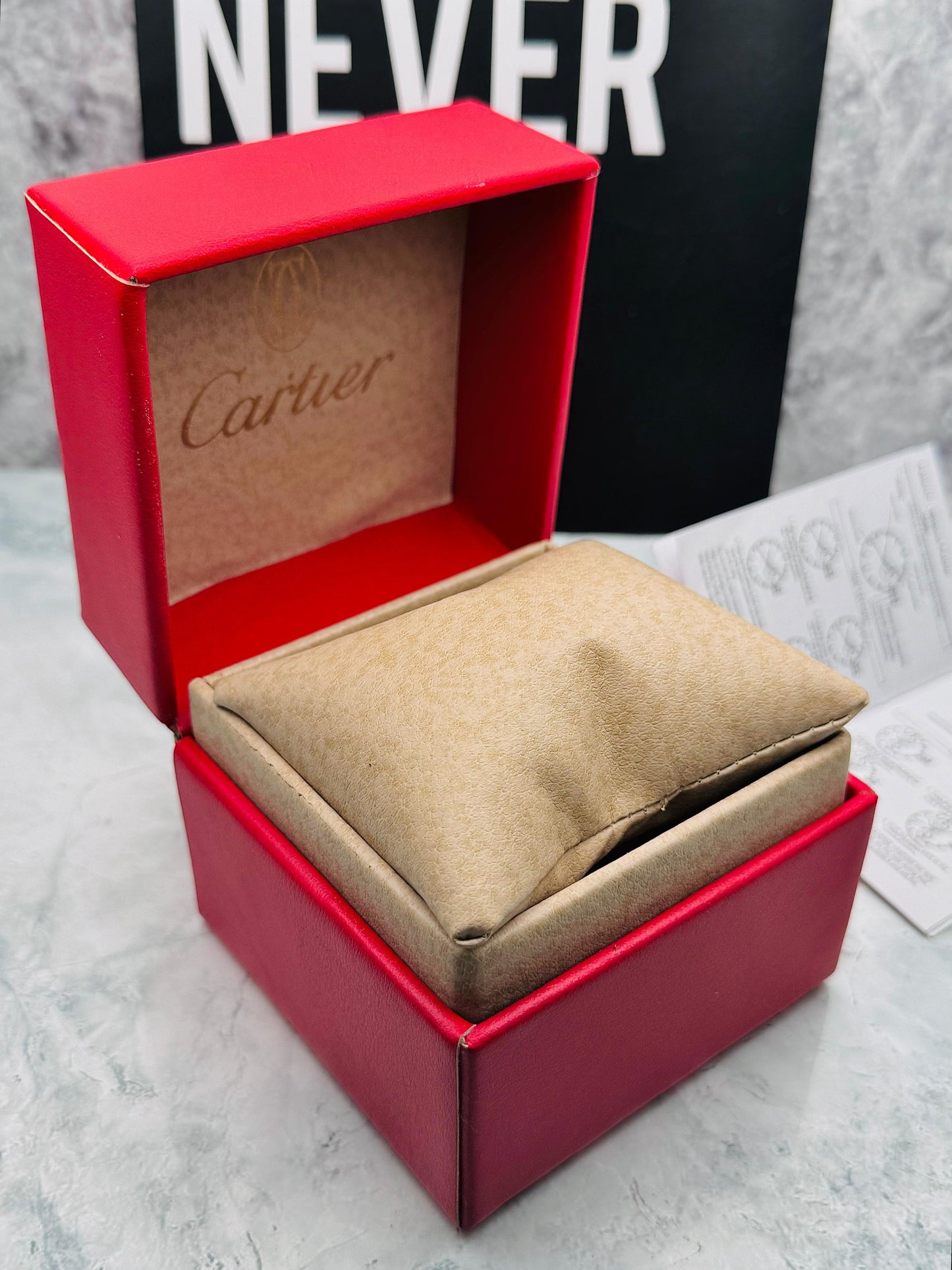 ESTUCHE DE LUJO PARA RELOJ CARTIER
