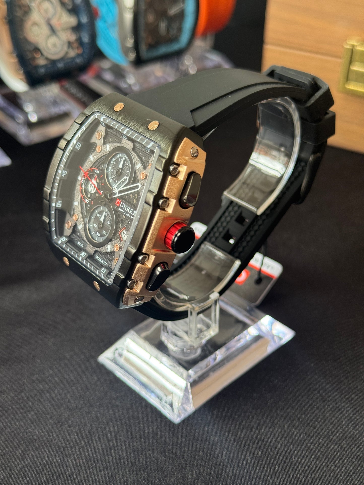 RELOJ CURREN 8442 SPORTX NEGRO/COBRE - DISEÑO IMPACTANTE EN SILICONA (ORIGINAL)