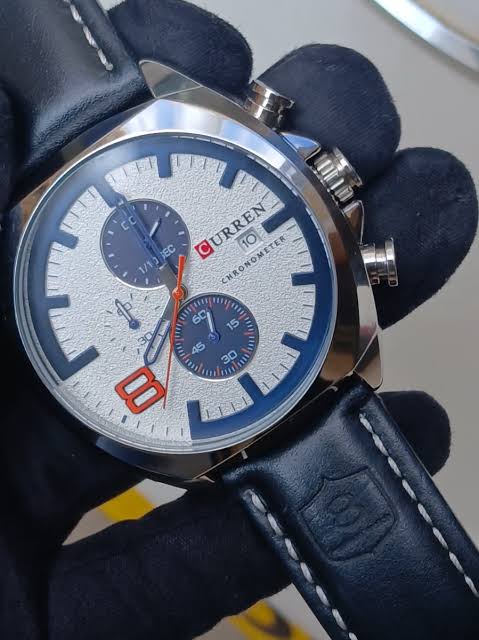 RELOJ CURREN 8324 FONDO BLANCO - ELEGANCIA, PRECISIÓN Y PRESENCIA (ORIGINAL)